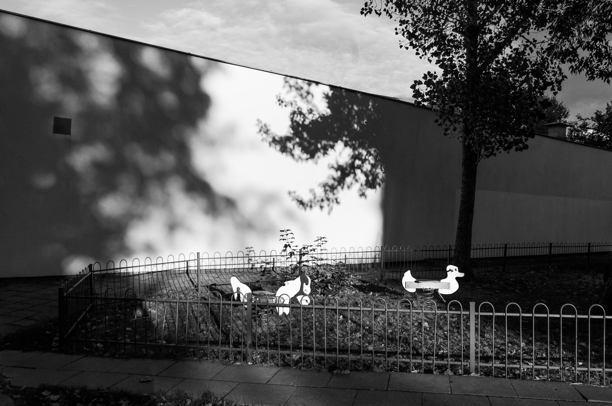 Adam Mazek Photography Warsaw 2018. Minimalism. Playground and the shadows.