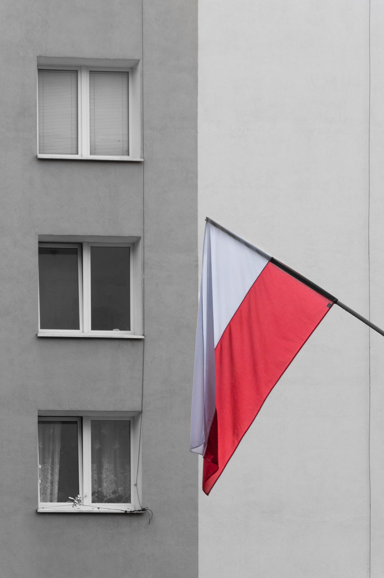 Adam Mazek Photography Warsaw 2018. Minimalism, part XVI. Poland. Polish national flag.
