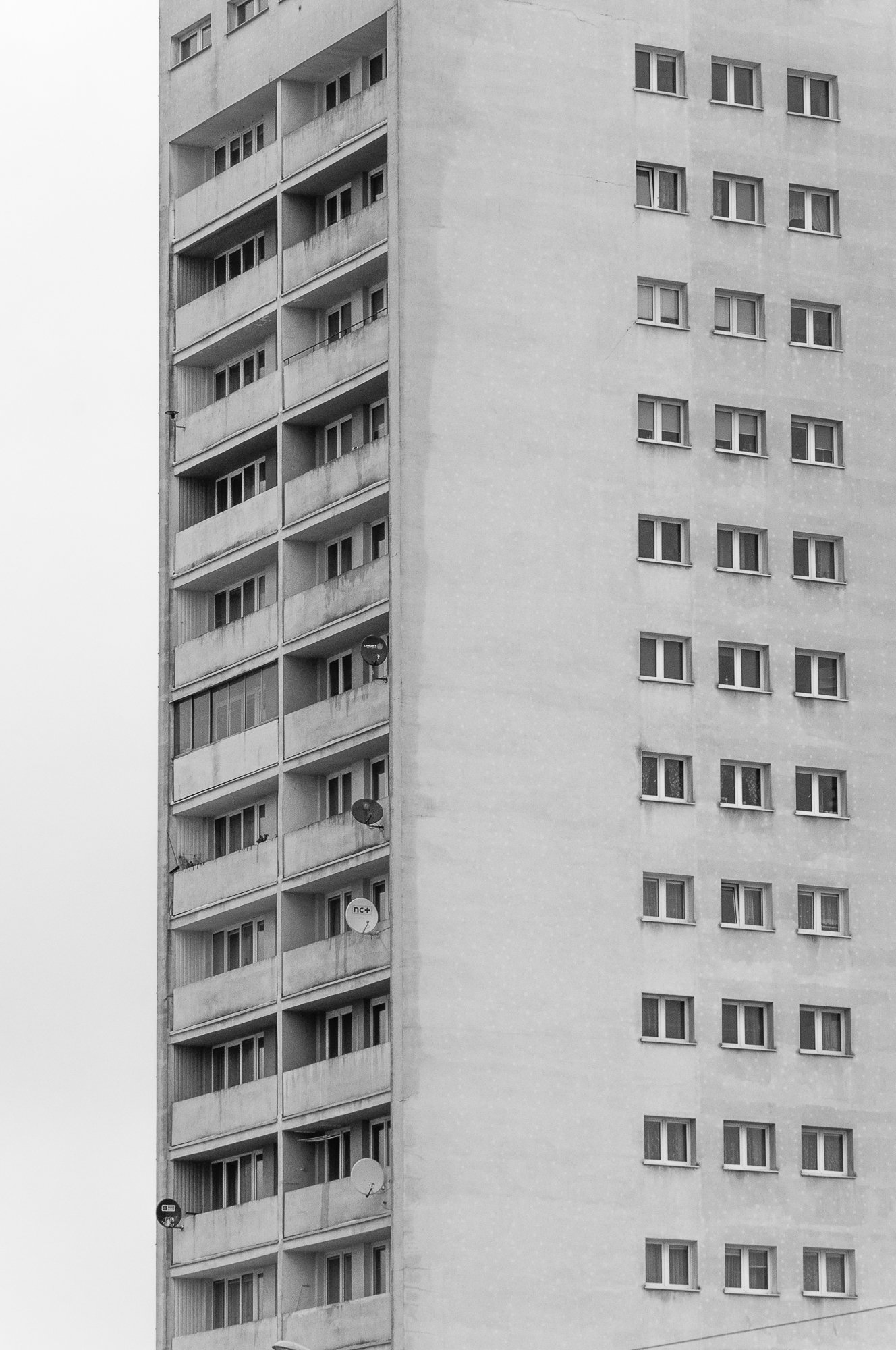 Adam Mazek Photography Warsaw 2018. Perspective. Blocks of flat. Minimalism. I am the Warsaw.