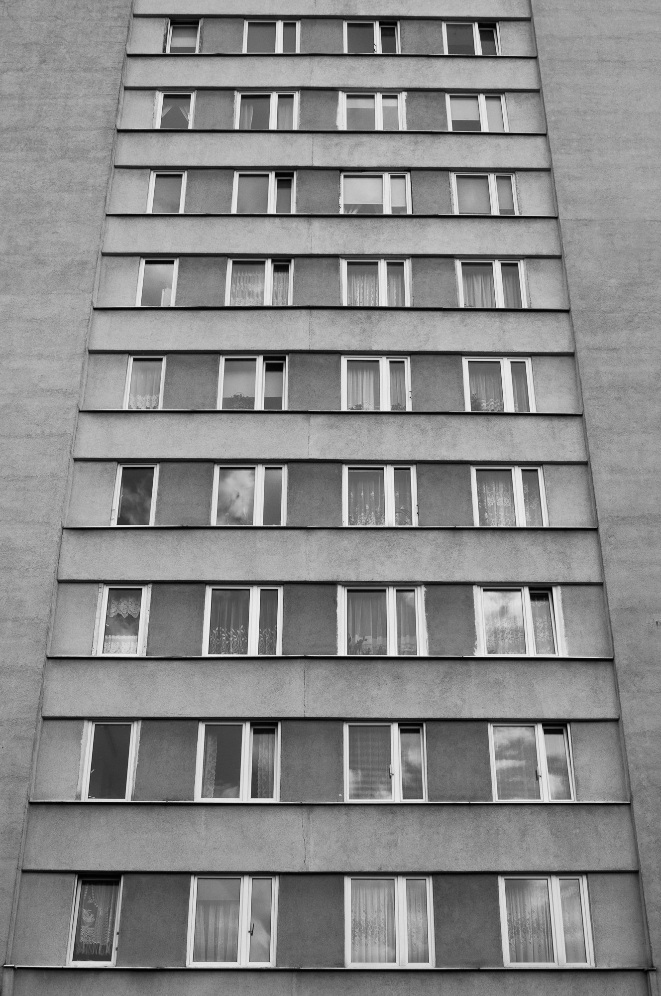 Adam Mazek Photography Warsaw 2017. Windows. Perspective. Block of flats.