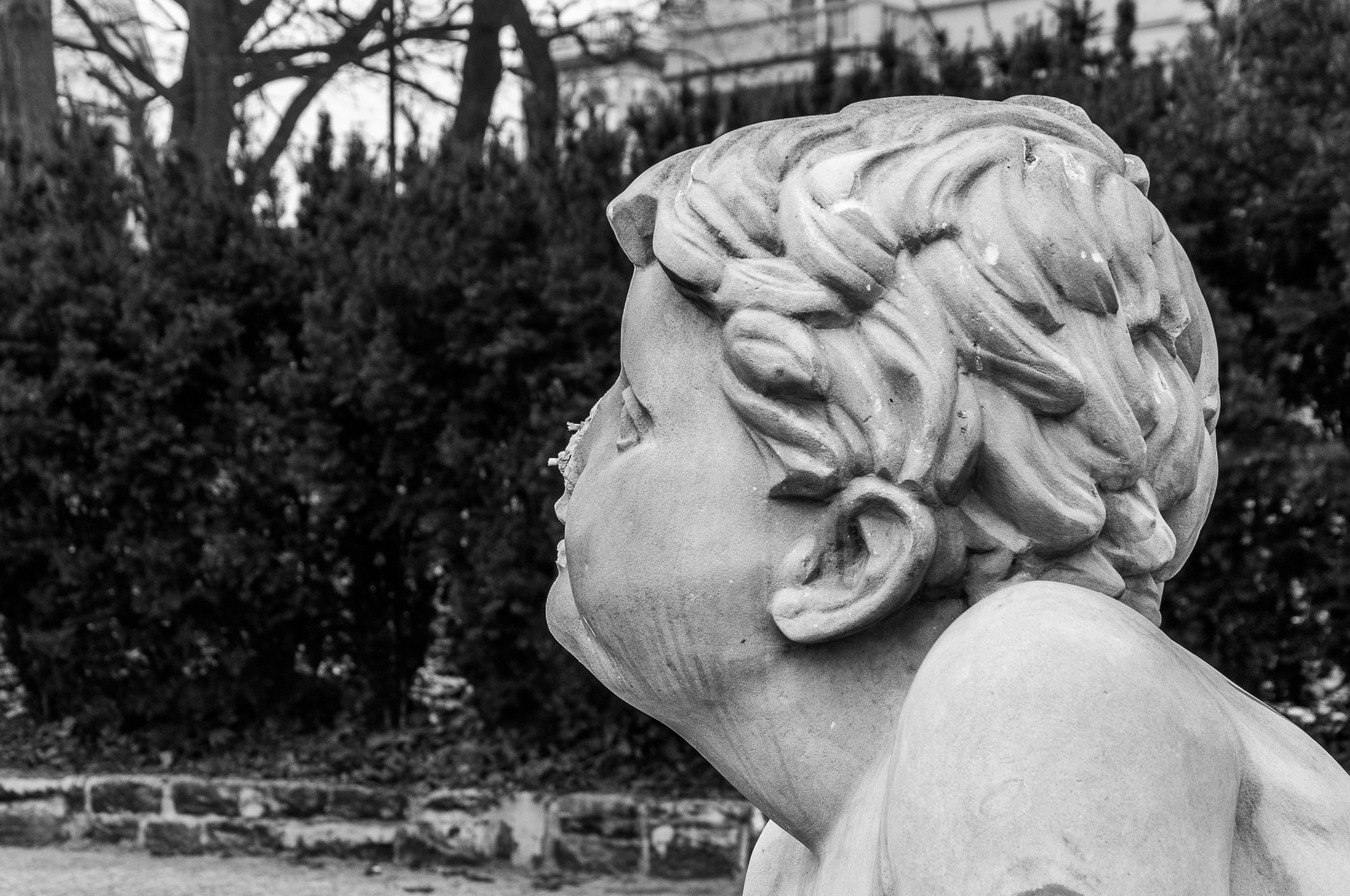Adam Mazek Photography Warsaw (Warszawa) 2019. Minimalism. Sculpture. Baby without nose. Portfolio: "Minimalism, part XXIV."