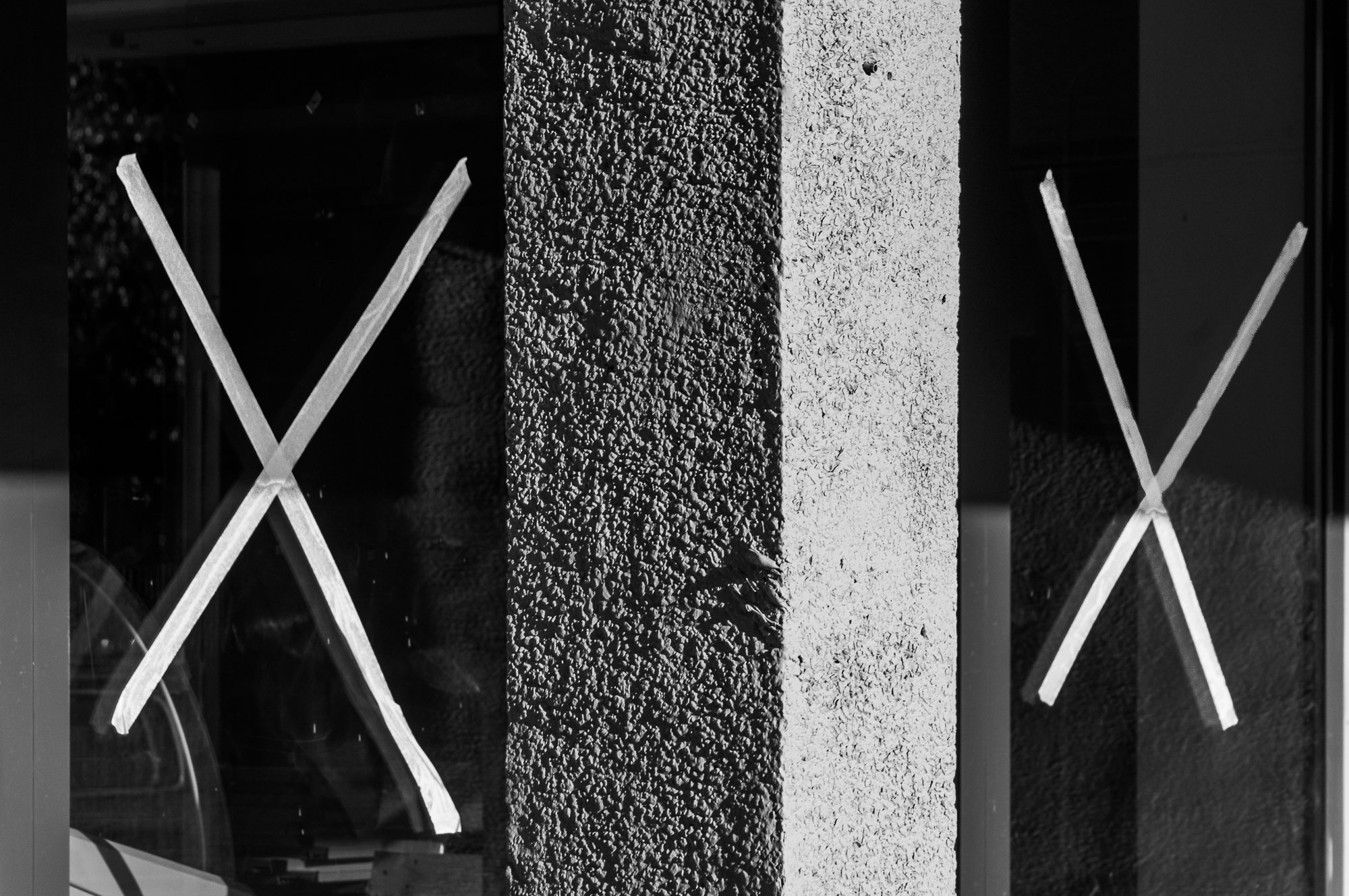 Adam Mazek Photography Warsaw 2018. Minimalism. Geometry. X. Photograph locally and write globally.