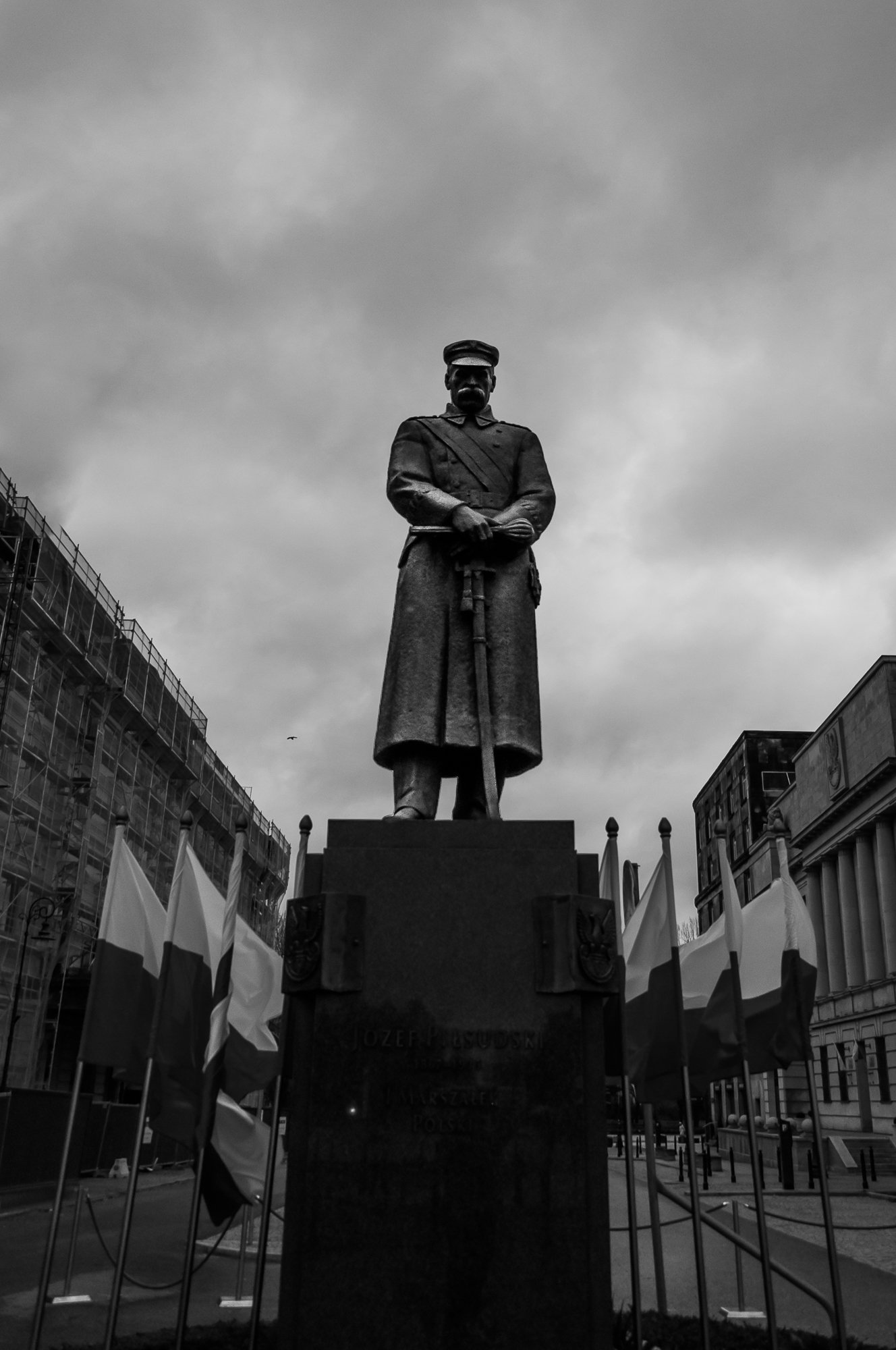 Adam Mazek Photography Warsaw (Warszawa) 2015. Post: "Pilsudski." Pilsudski's monument at Pilsudski Square.. Minimalism.