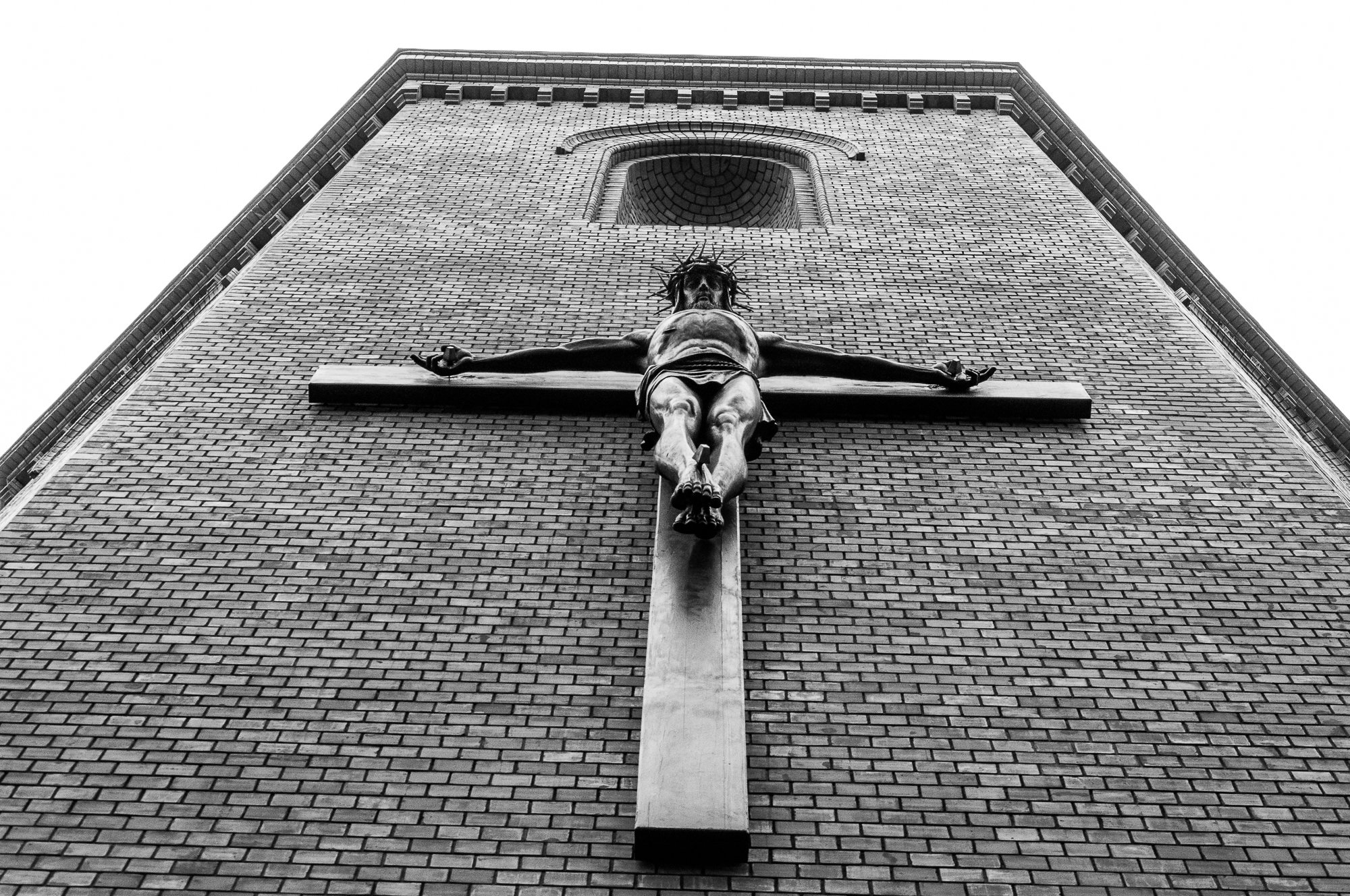 Adam Mazek Photography Warsaw (Warszawa) 2017. Post: "Where we can find happiness?." Crucifix. Minimalism. Faith.