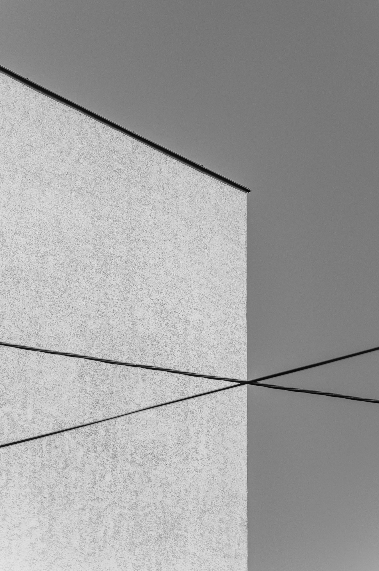 Adam Mazek Photography Warsaw (Warszawa) 2019. Post: "Conversation." Minimalism. Perspective. Geometry.