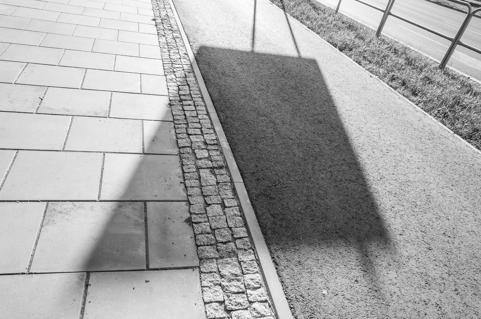 Adam Mazek Photography Warsaw 2020. Post: "Why I take odd photos?" Geometry. Shadow.