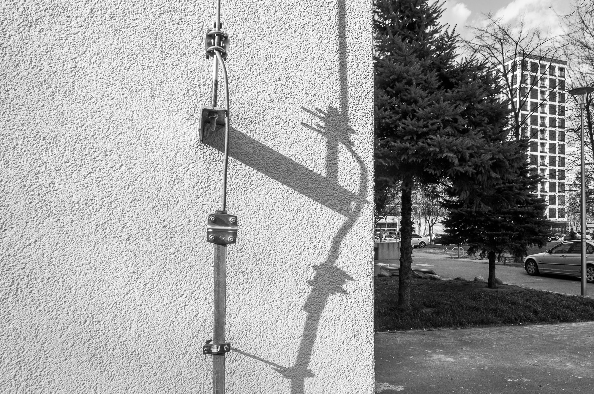 Adam Mazek Photography 2022. Warsaw Street Photography. Post: "War in Ukraine. I will try to write more about my insights and feelings." Minimalism. Shadow.