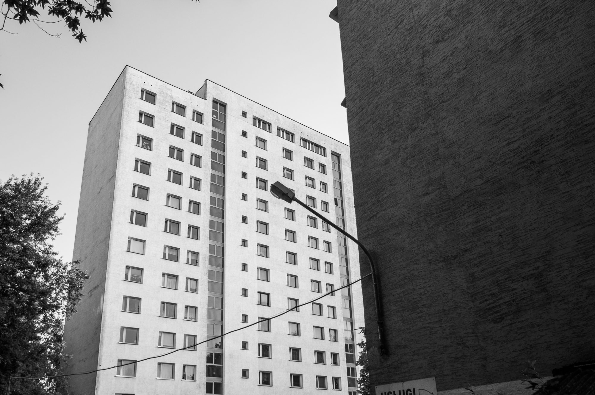 Adam Mazek Photography 2021. Warsaw Street Photography. Post: "Chronology." Perspective. Block of flats. Living in Poland.