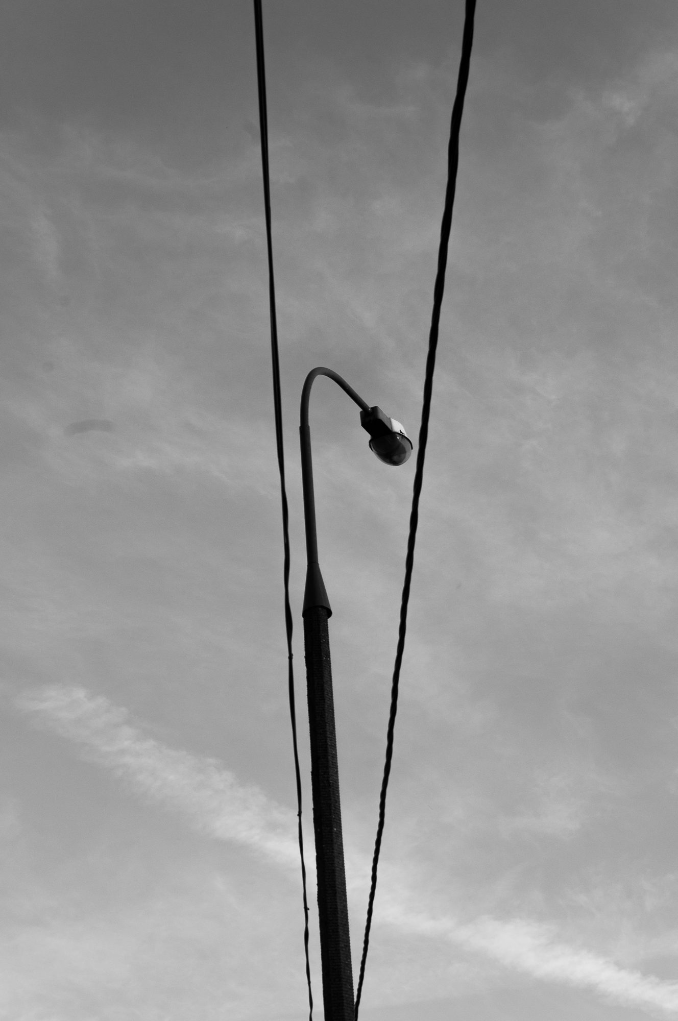 Adam Mazek Photography 2018. Warsaw Street Photography. Post: "Taking a cold shower in the mornings is the first win battle." Minimalism.