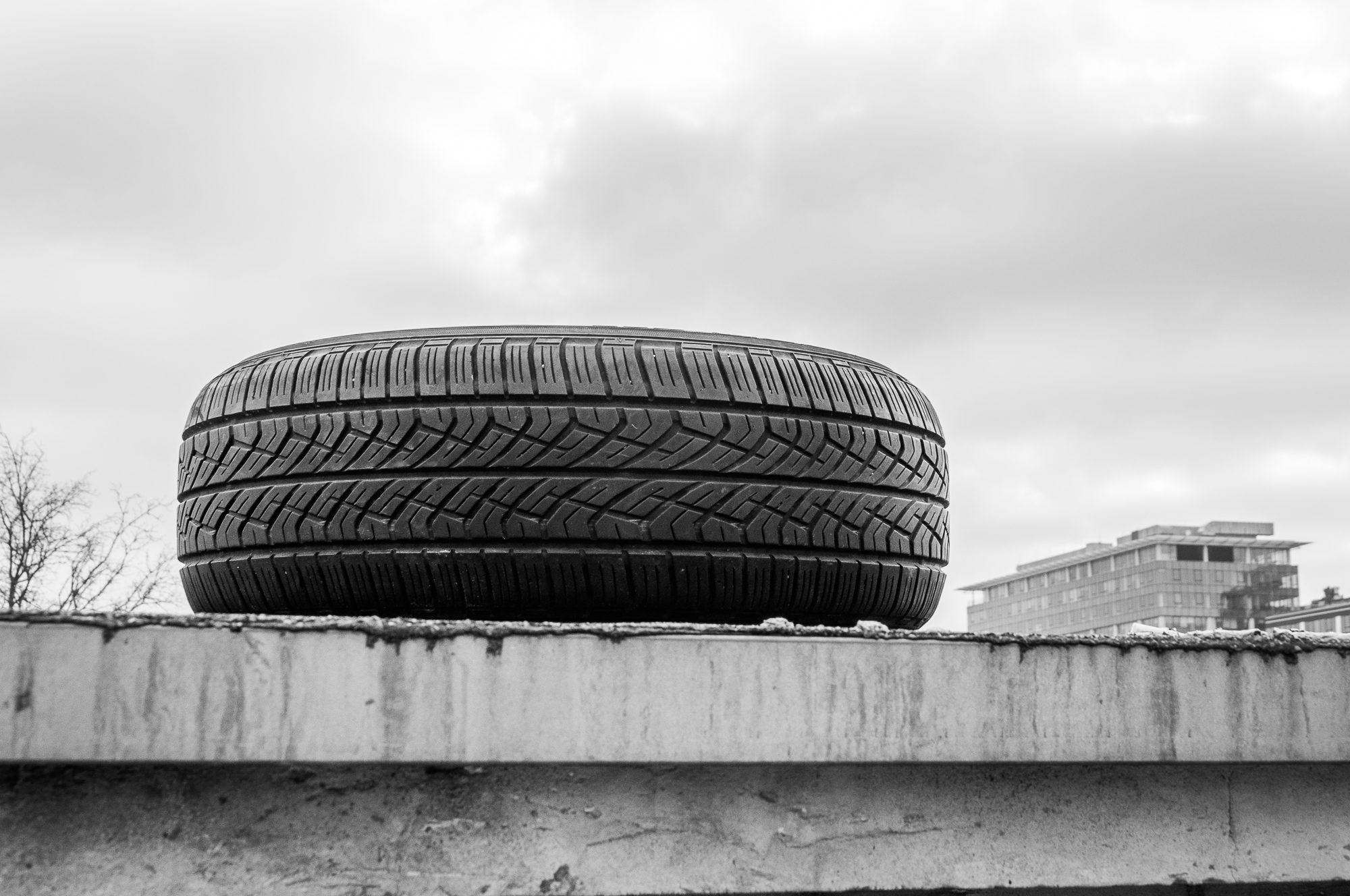 Adam Mazek Photography 2019. Warsaw Street Photography. Post: "Self-discipline." Minimalism.